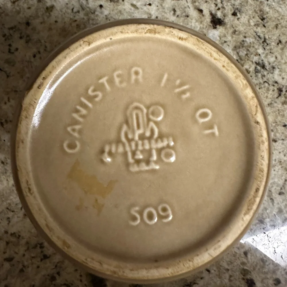 PFALTZGRAFF 1.5 Qt canister w/lid - Picture 3 of 8